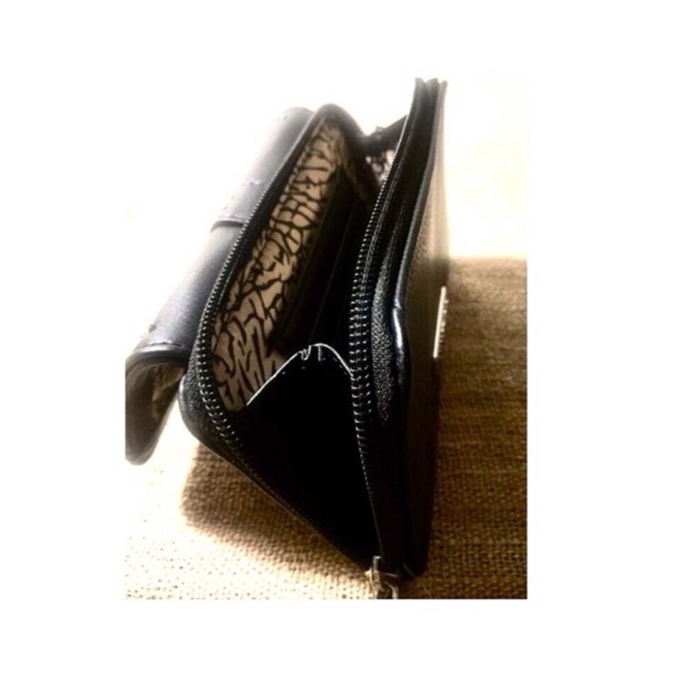 Nwt Max Studio Little Stud Wallet W/Flap & Zipper - image 5